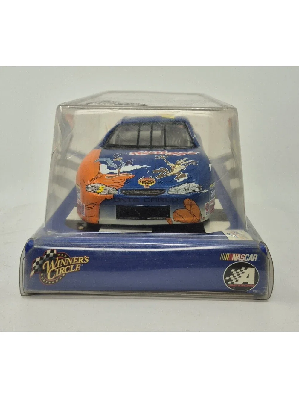 Terry Labonte #5 Kellogg's Looney Tunes Rematch 2002 1:24 Action Bank